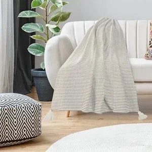 Insignia 80178SWT Sharkskin/White Throw Blanket
