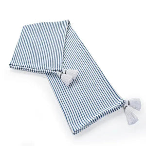Insignia 80216BLU Blue Throw Blanket