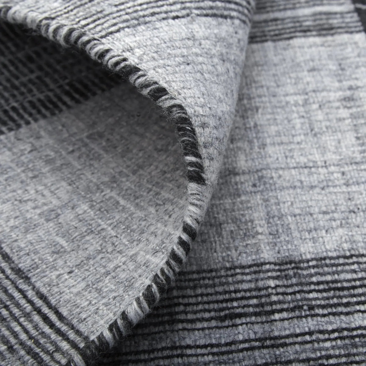 Jemma R8050 Black/Gray Rug