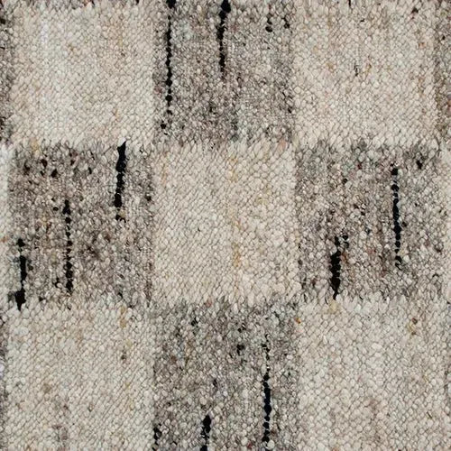 Kingston 82173WBL White/Black Rug