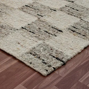 Kingston 82173WBL White/Black Rug