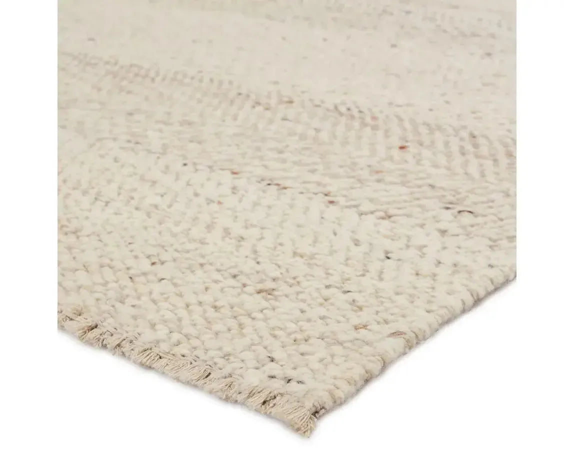 Leona LEO04 Lt. Brown/Cream Rug