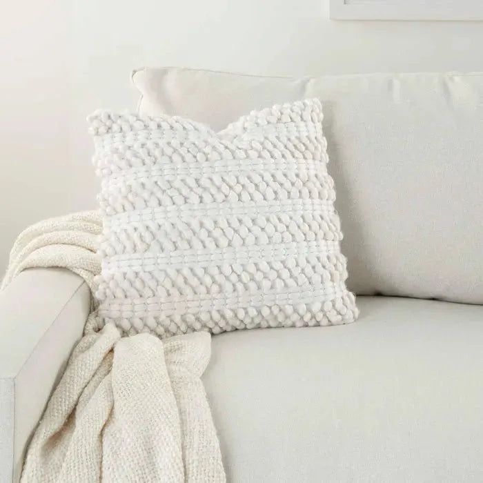 Lifestyle DC827 White Pillow