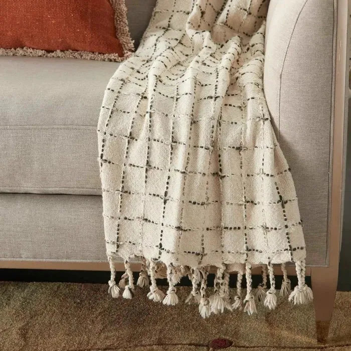 Lifestyle GT119 Natural Throw Blanket
