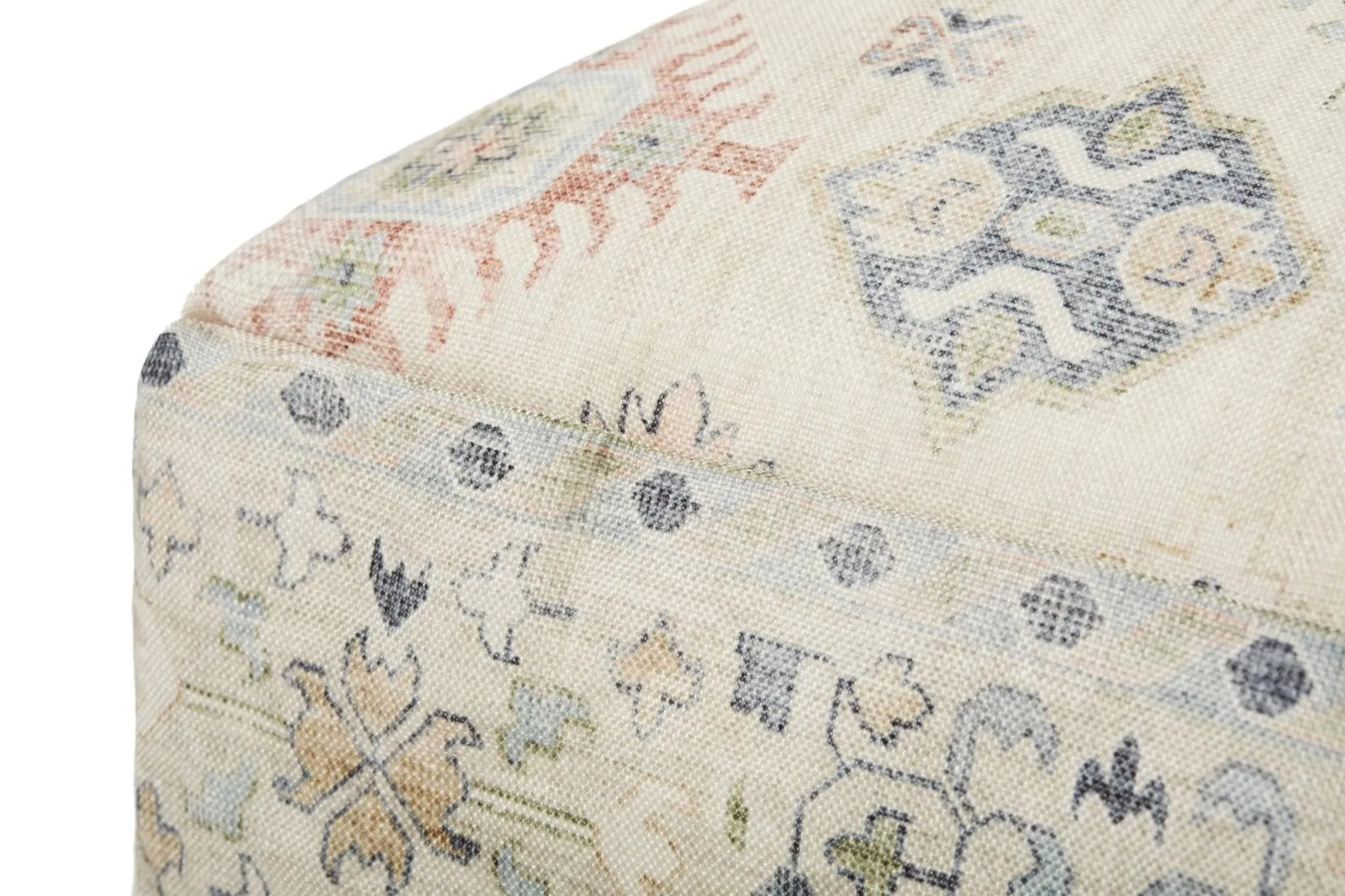 Loloi Lpf0022 Ivory/Multi Pouf