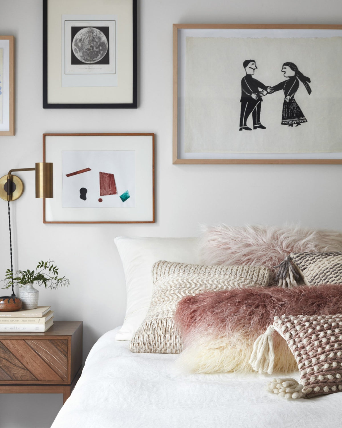 Loloi P0699 Blush/Ivory Pillow
