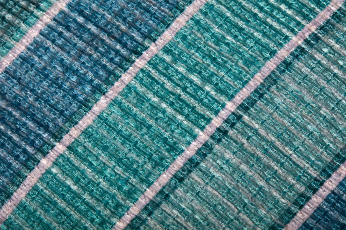 Loloi Pf0010 Lagoon/Blue Pouf