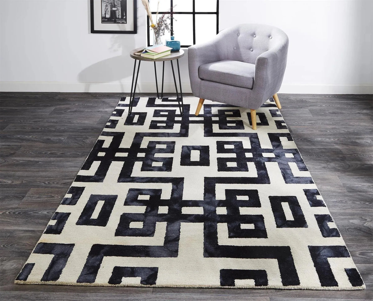 Lorrain 8568F Black/Ivory Rug
