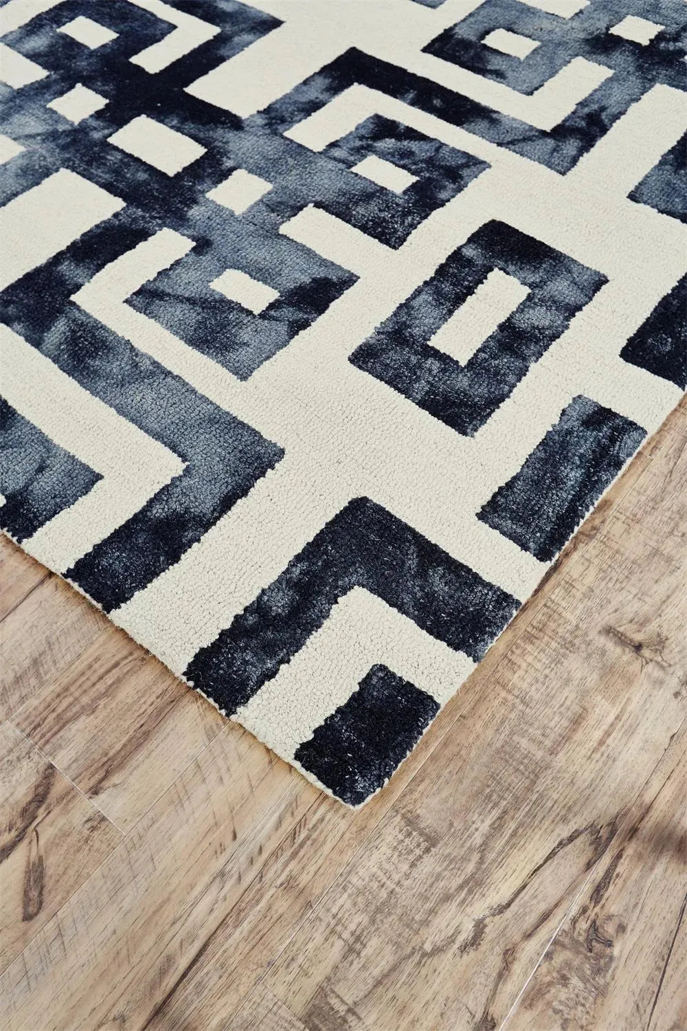 Lorrain 8568F Black/Ivory Rug