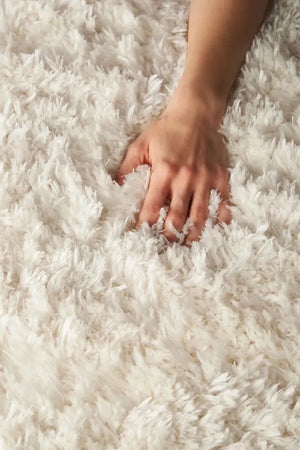 Luxe Shag LXS01 Ivory Rug