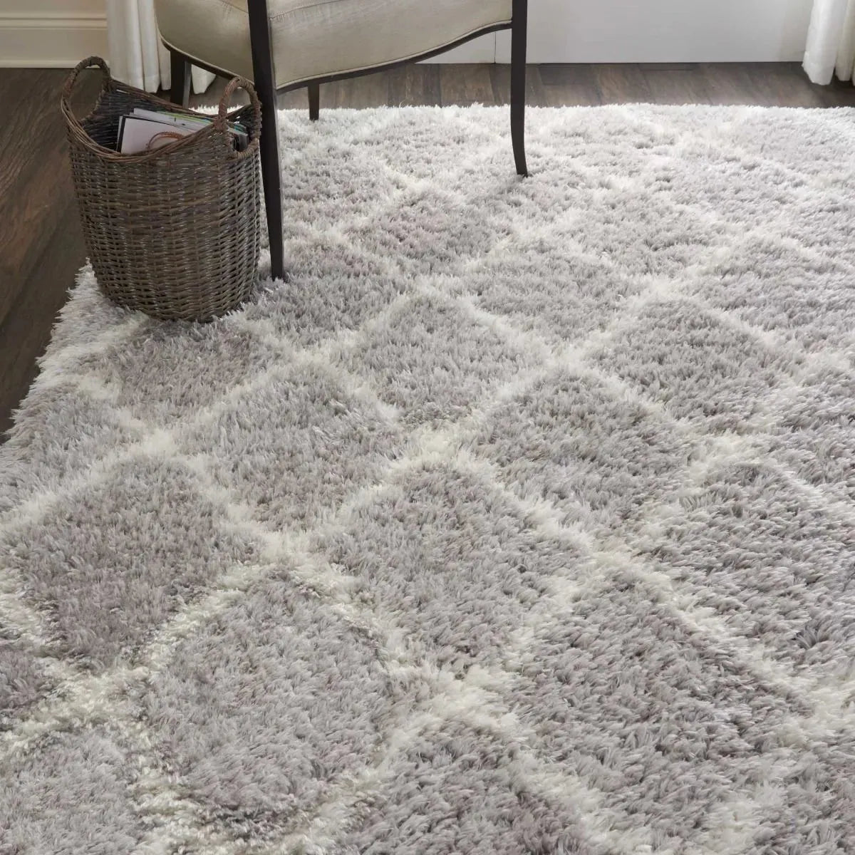 Luxe Shag LXS02 Grey/Ivory Rug
