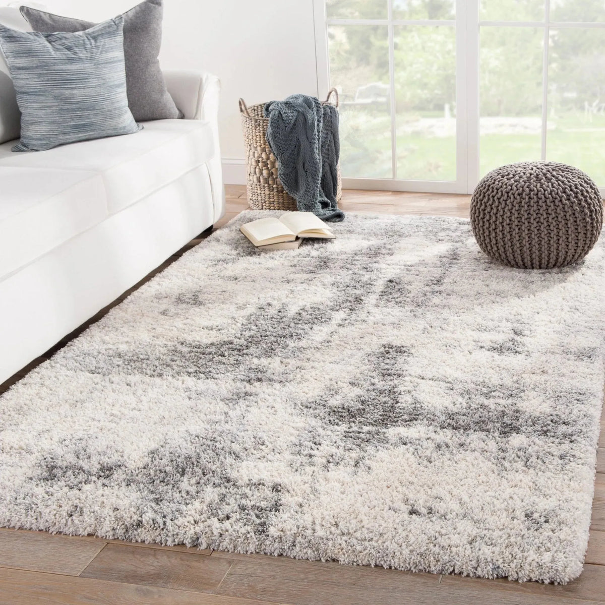 Lyra LYR04 Serenade Ivory/Light Gray Rug