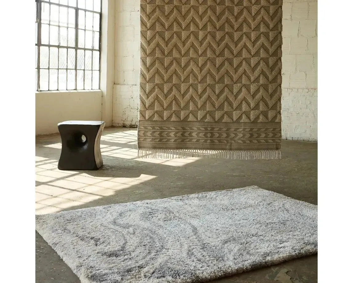 Lyra LYR06 Grey/Ivory Rug