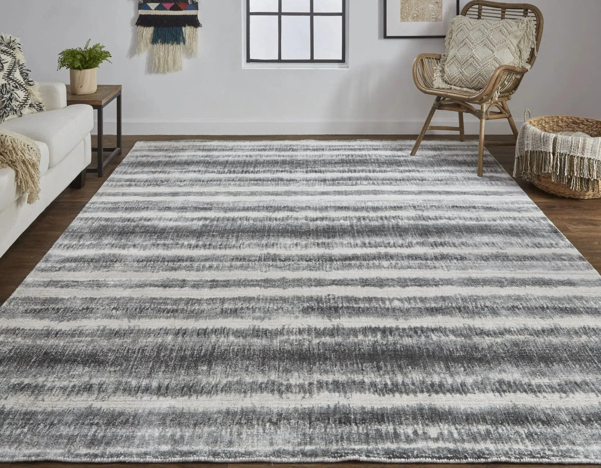Mackay 8824F Gray Rug