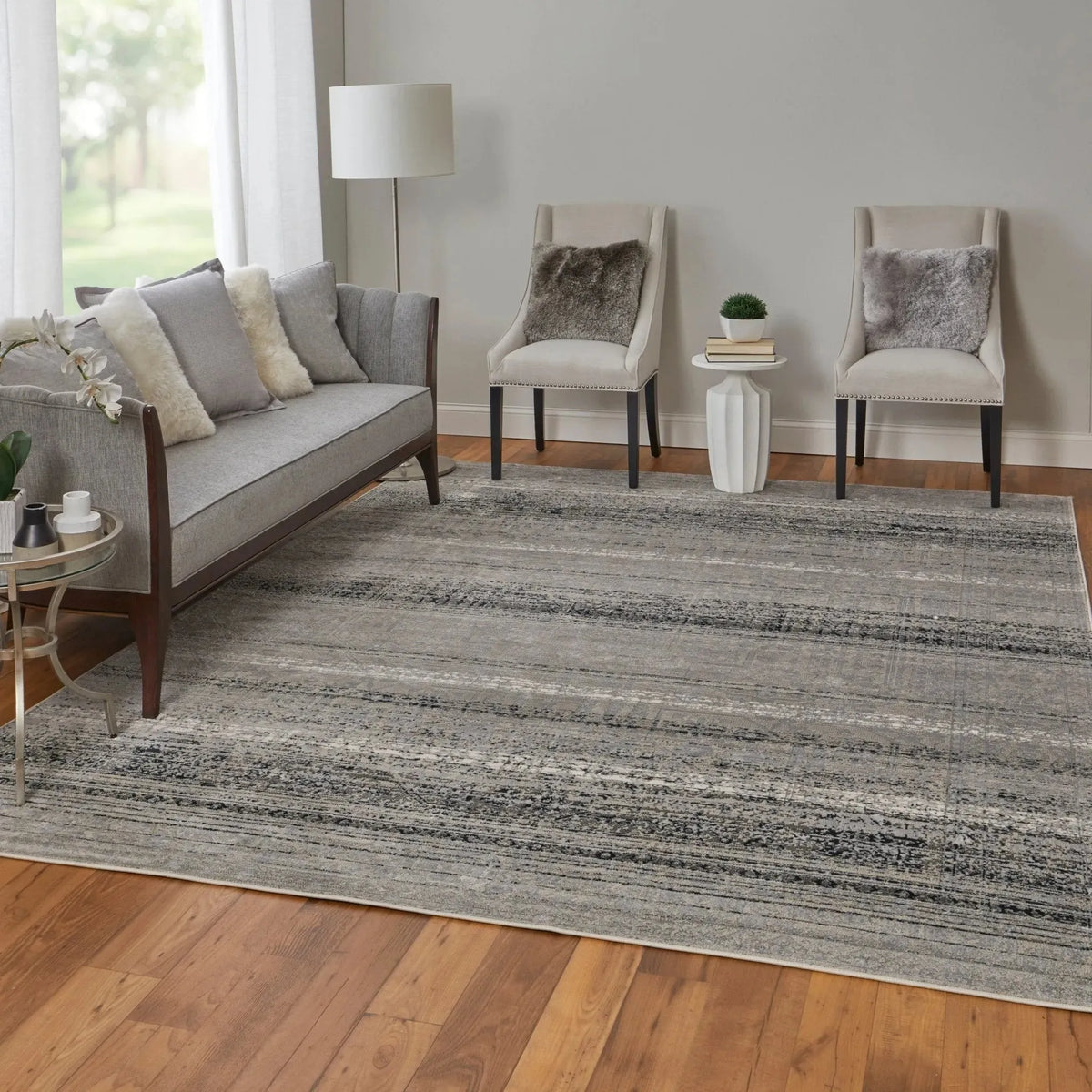 Macklaine MCK39LEF Taupe/Black Rug
