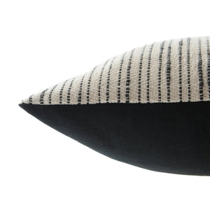 Mercado Mco02 Linnean White/Gray Pillow