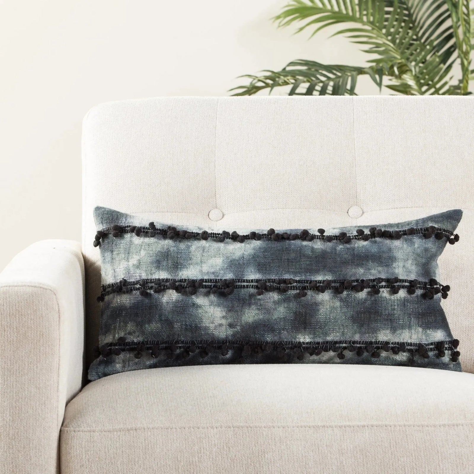 Mercado Mco03 Fera Indigo/White Pillow