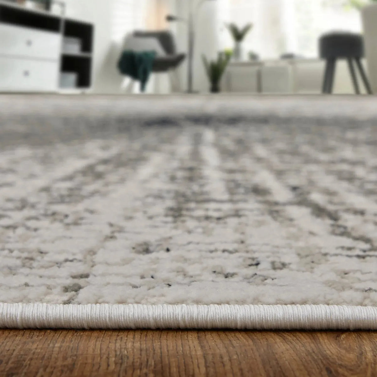 Micah 69439LTF Ivory/Grey Rug