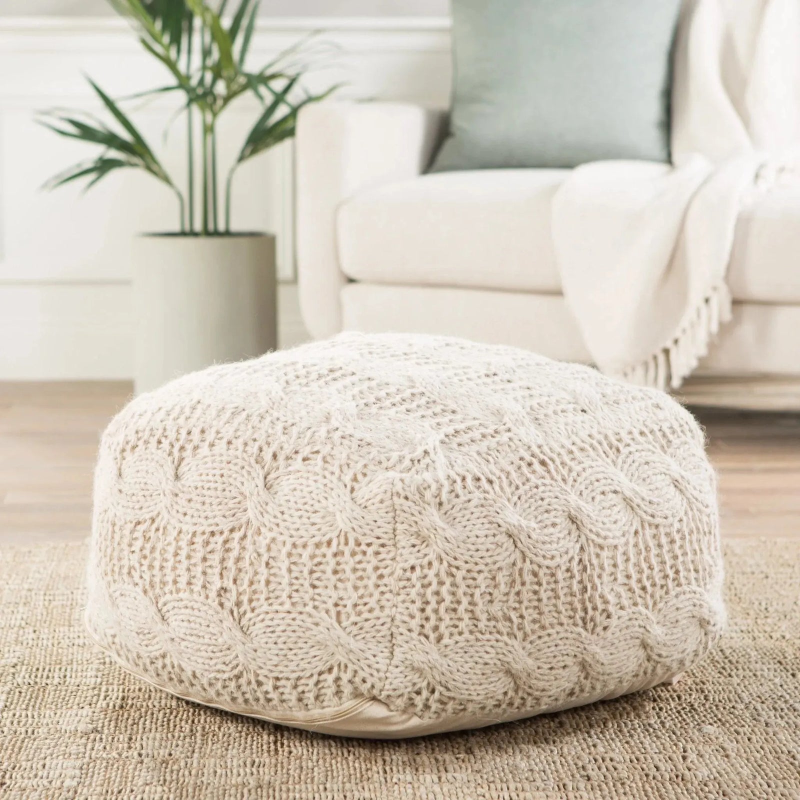 Milford MLF04 Sh-oslo Cream Pouf