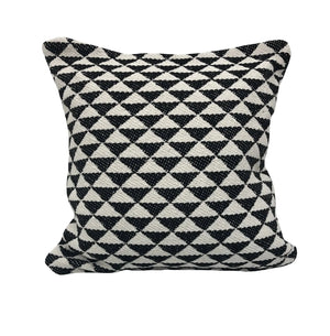 Modern Motif Lr04644 Black/White Pillow