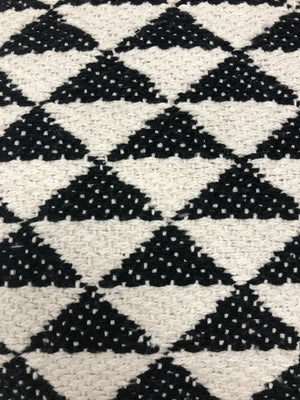 Modern Motif Lr04644 Black/White Pillow