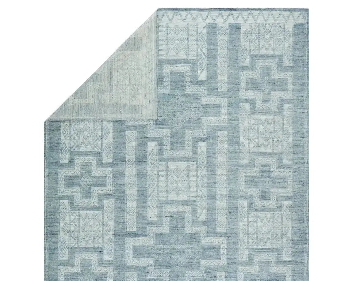 Monarch MNR02 Sky Blue/Ivory Rug