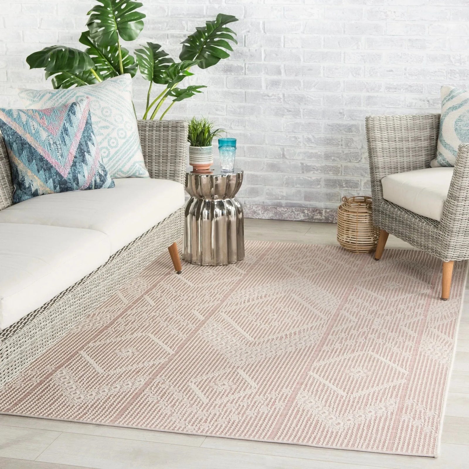 Monteclair Moc06 Shiloh Light Pink/Cream Rug