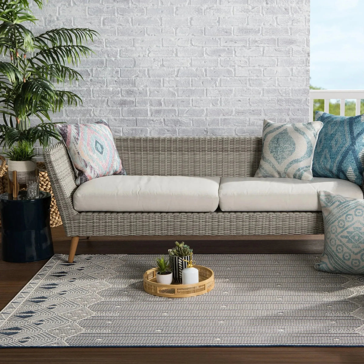 Monteclair Moc07 Belvidere Dark Blue/Cream Rug