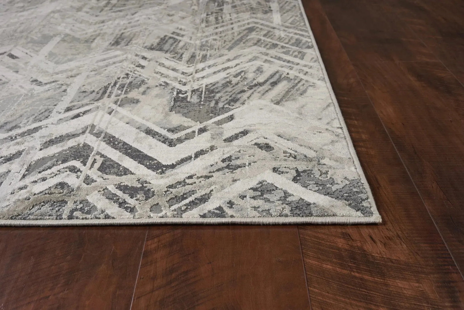 Montreal 4758 Chevron Grey Rug