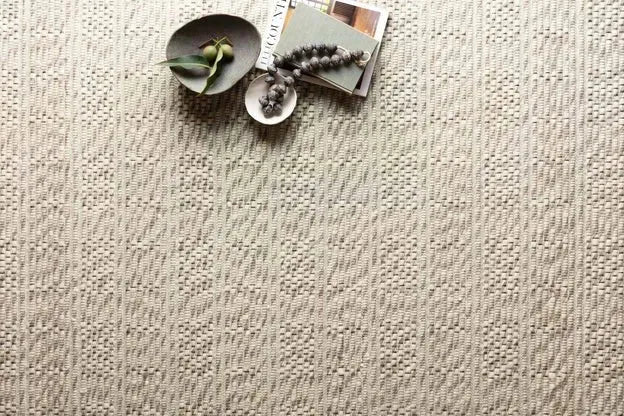 Myra MYR-03 White/Natural Rug