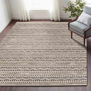 Natural 81432BKJ Jet Black Rug