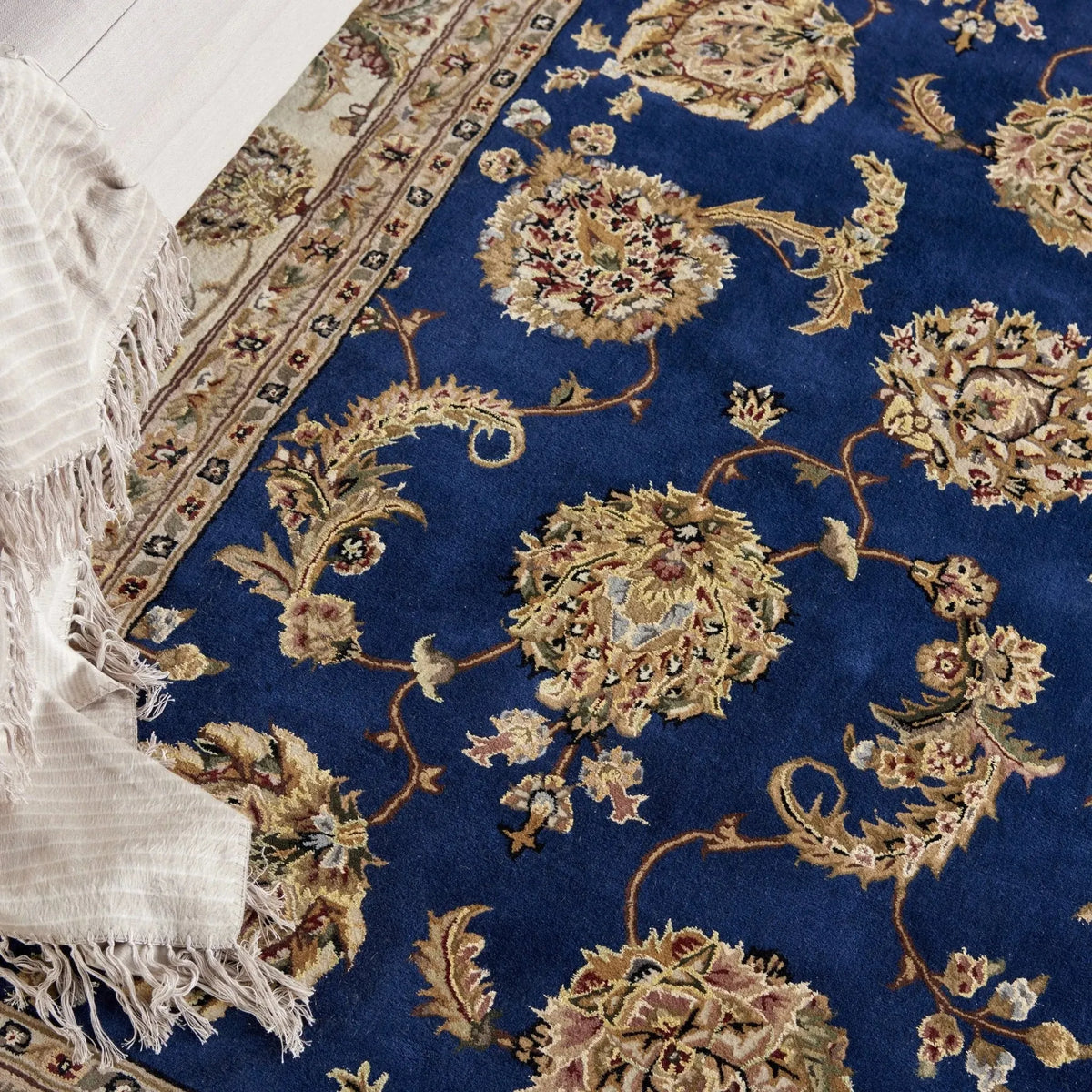 Nourison 2000 2022 Navy Rug