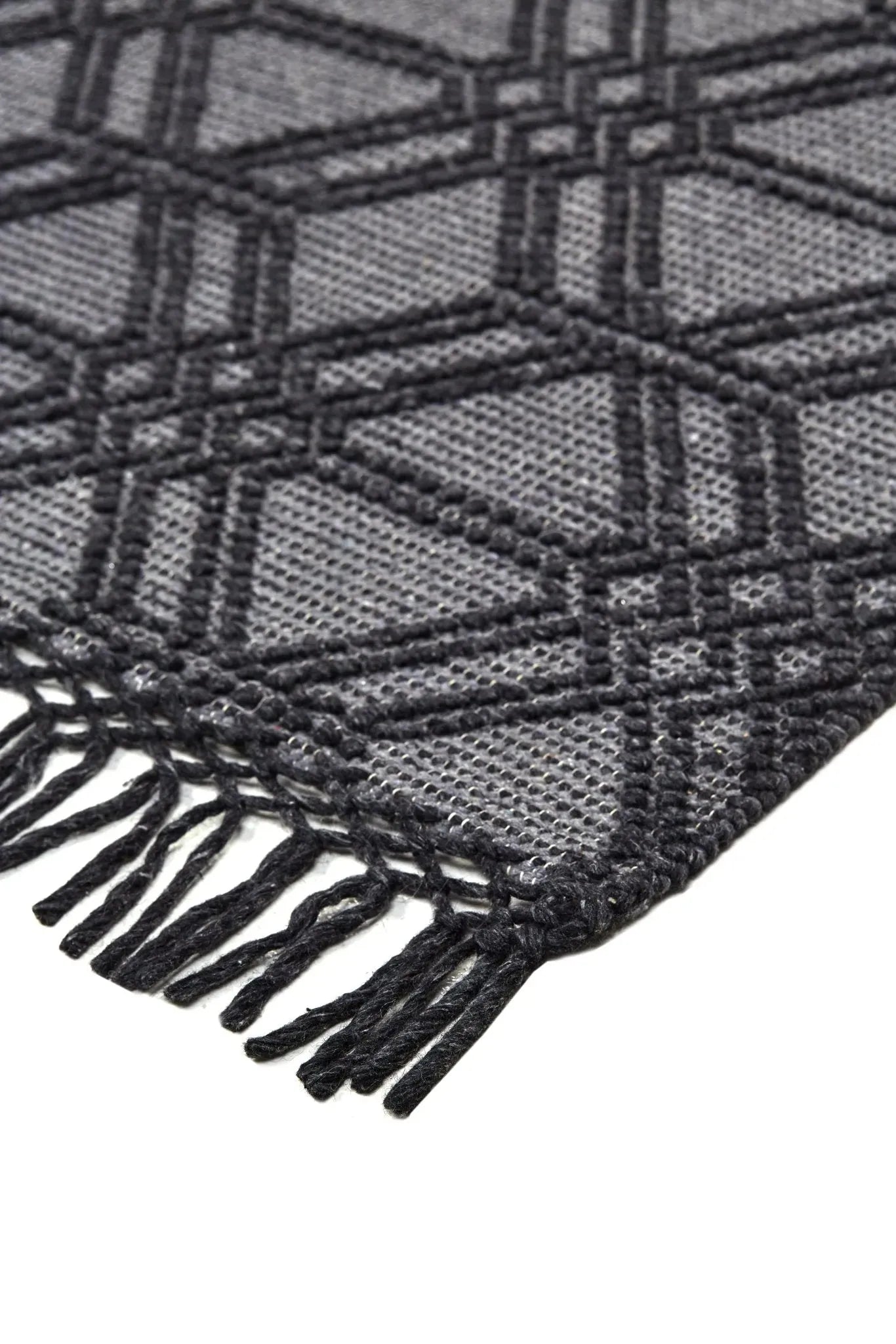 Phoenix 0807F Gray/Black Rug