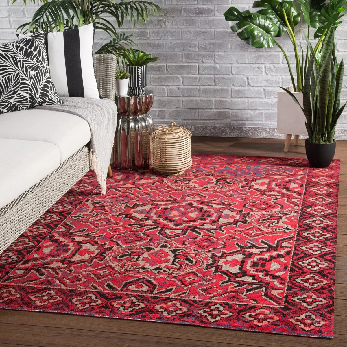 Polaris Pol21 Chaya Red/Black Rug