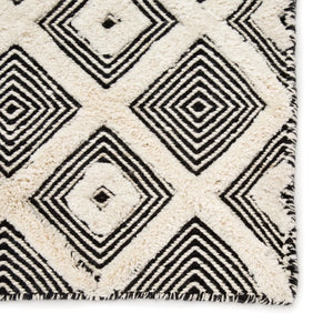 Rebecca RBC07 Bosc Ivory/Black Rug