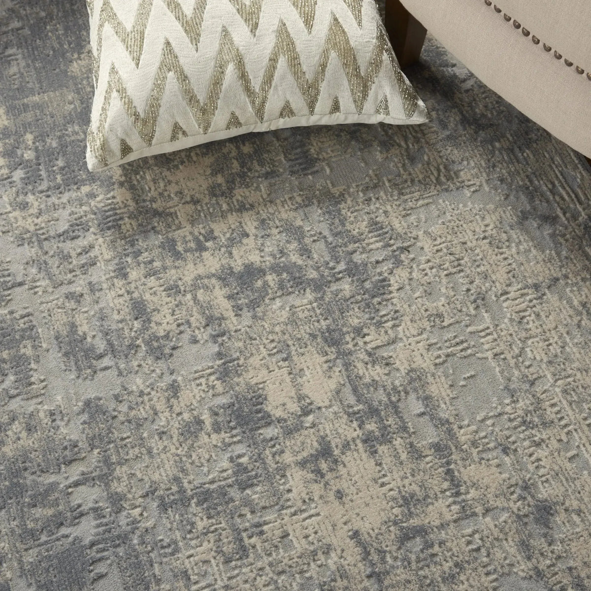 Rustic Textures RUS01 Ivory/Silver Rug