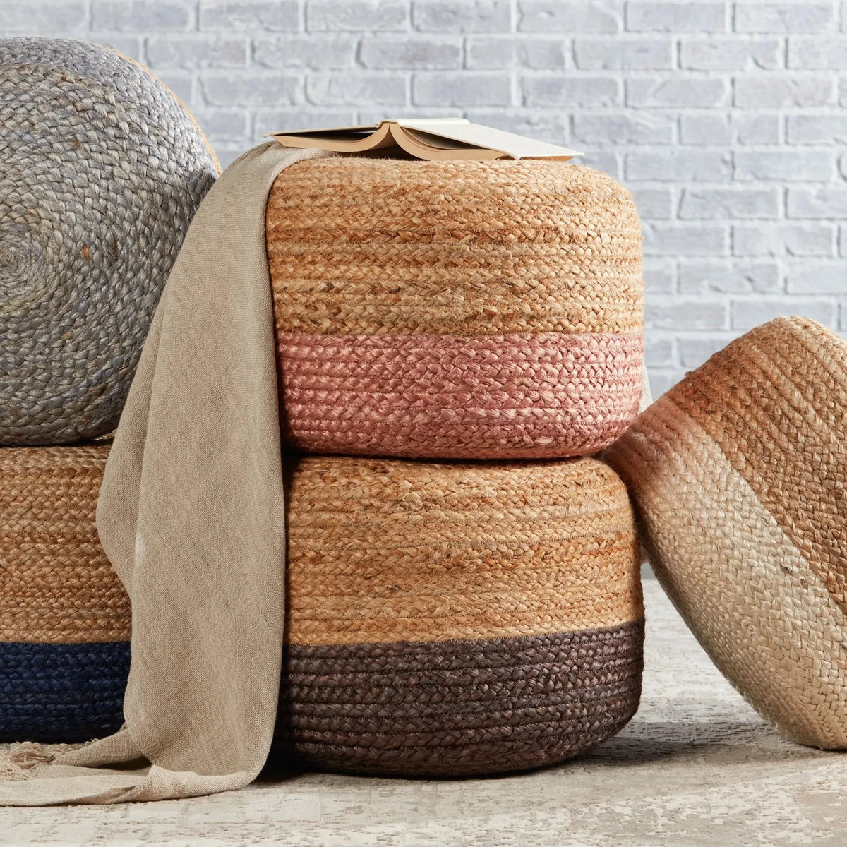 Saba Saa13 Oliana Dark Gray/Beige Pouf