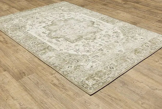 Savoy 28108 Green/Ivory Rug