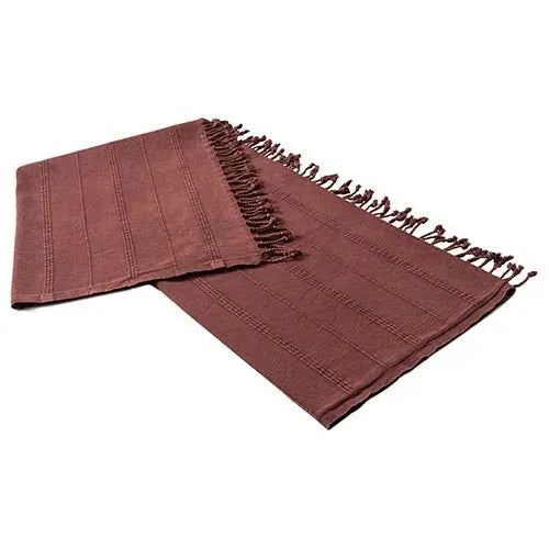 Silas 80314BUR Burgundy Throw Blanket