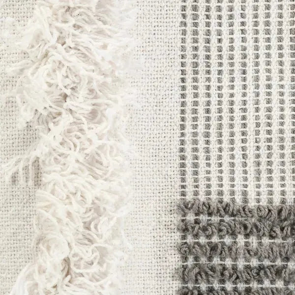 Sundry 80273SWT Sharkskin/White Throw Blanket