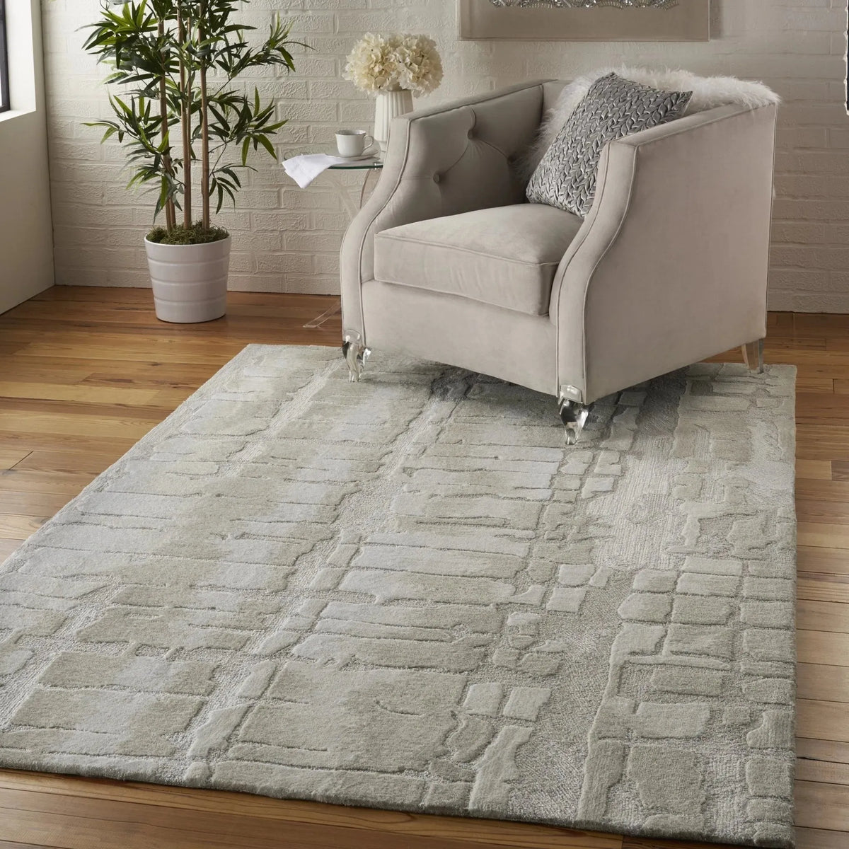 Symmetry SMM04 Ivory/Beige Rug