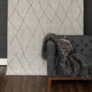 Tangier Rg187 620 Tribal Diamond Silver Rug