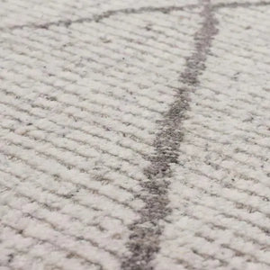 Tangier Rg187 620 Tribal Diamond Silver Rug