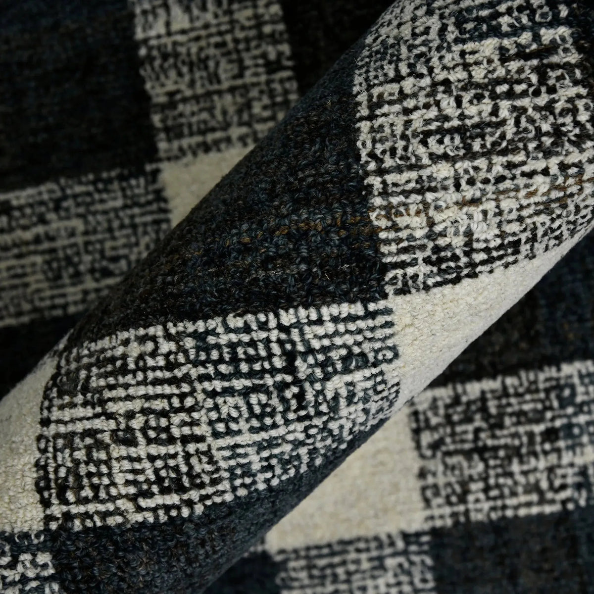 Tartan TRA-6 Charcoal Rug