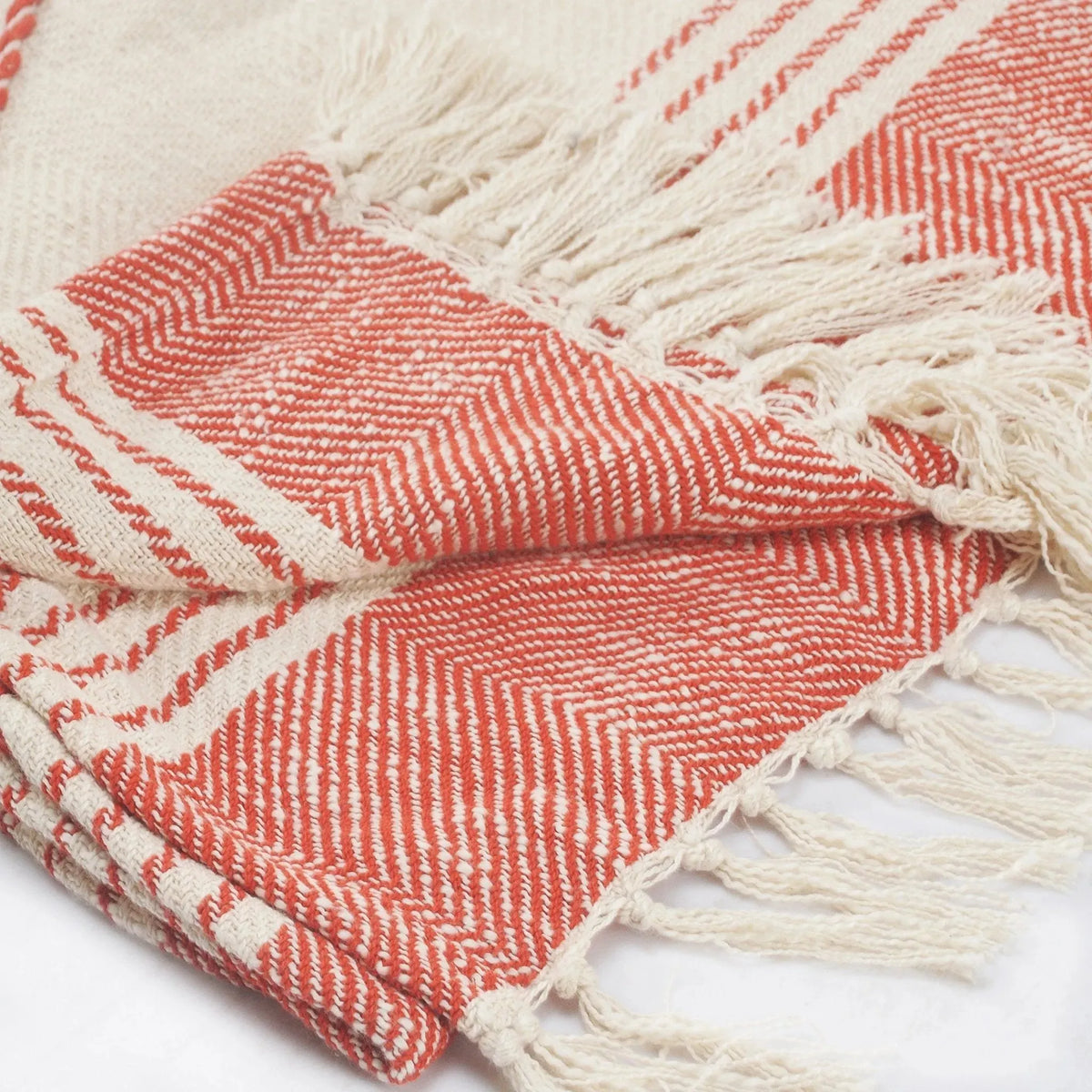 Throws Lr80186 Red/White Throw Blanket
