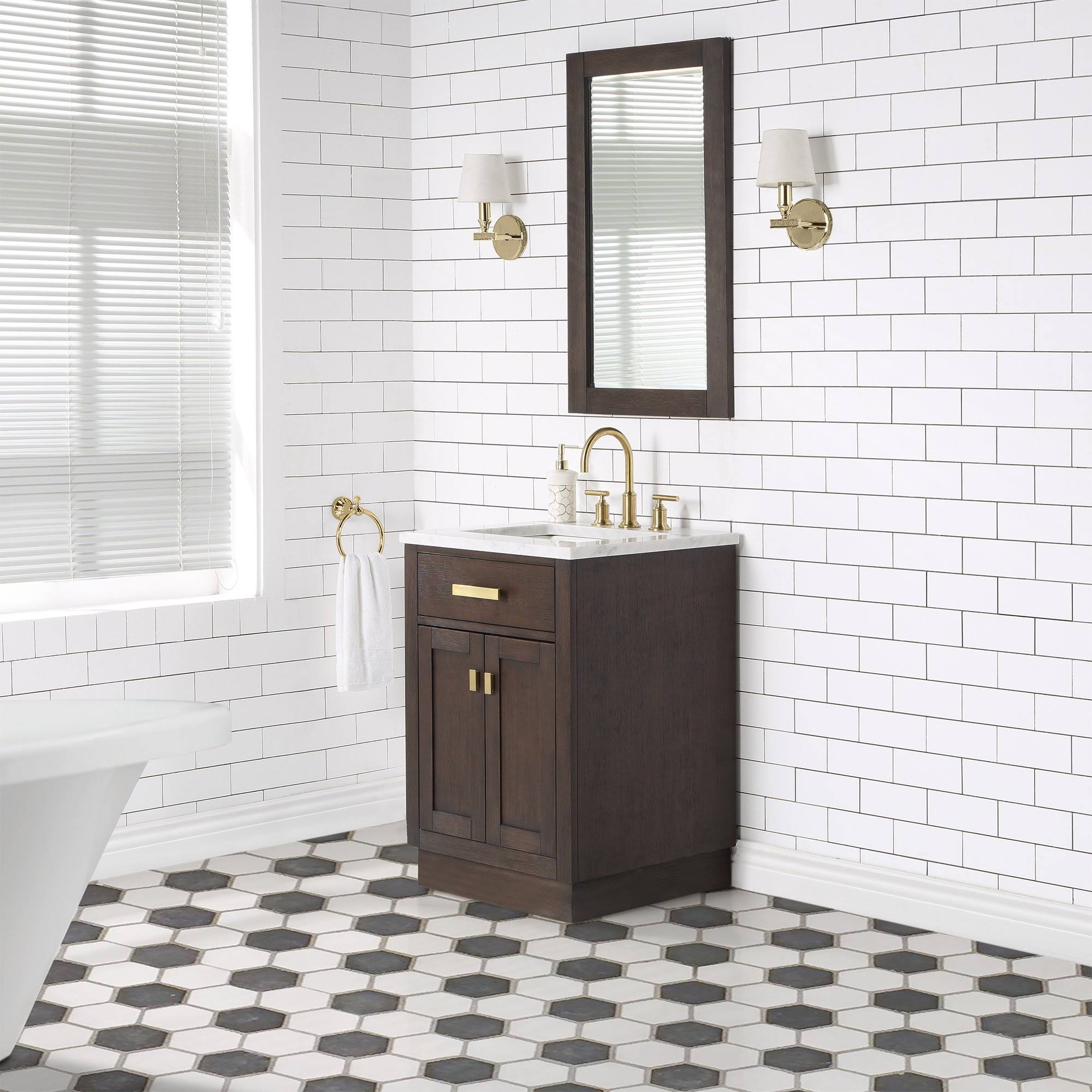 Water Creation CH24A-0600BK Chestnut 24 8U_GC4XGXY6