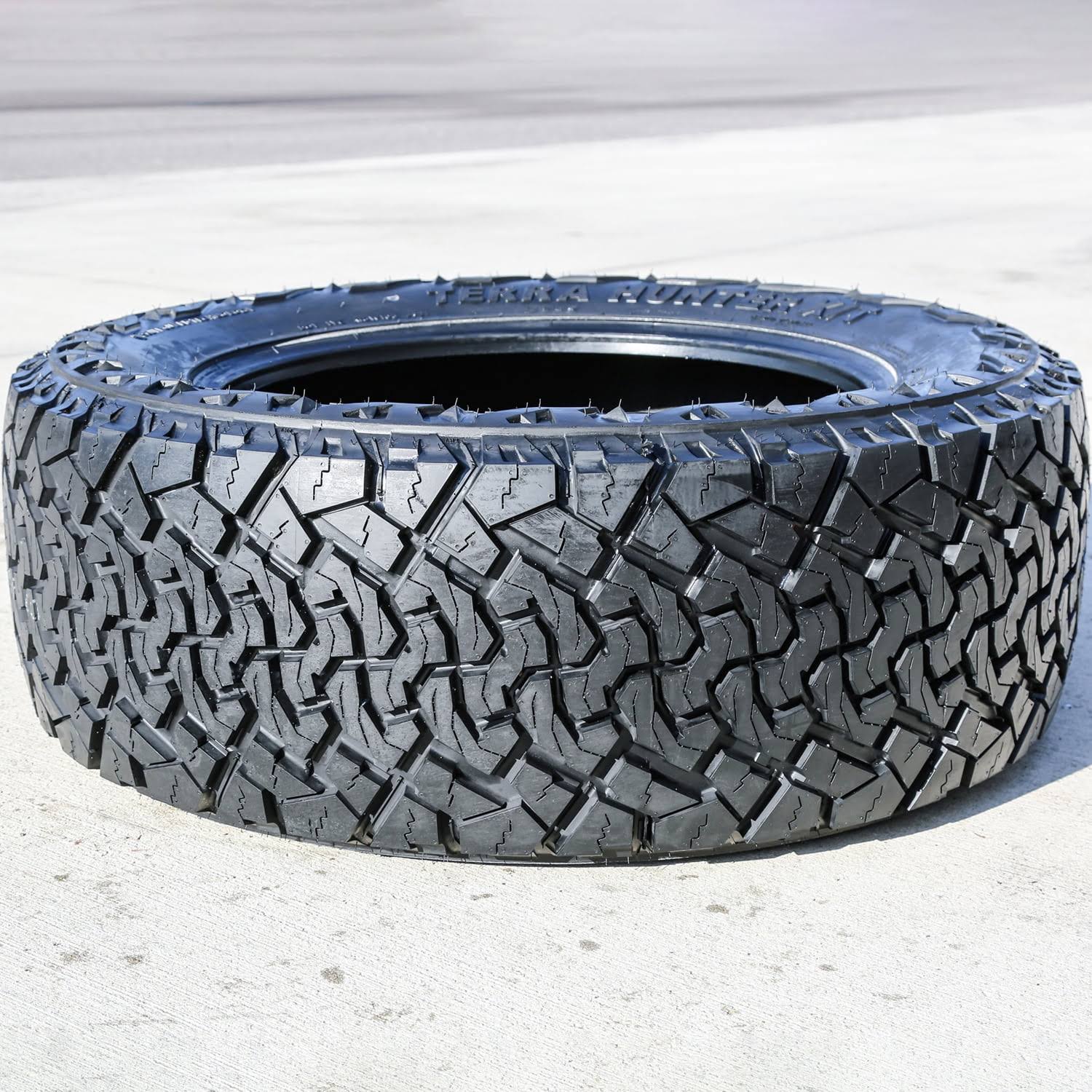 Venom Power Terra Hunter X/T, 33x12.50r22, 114q, F (12 Ply) OH_FNDFQYF6