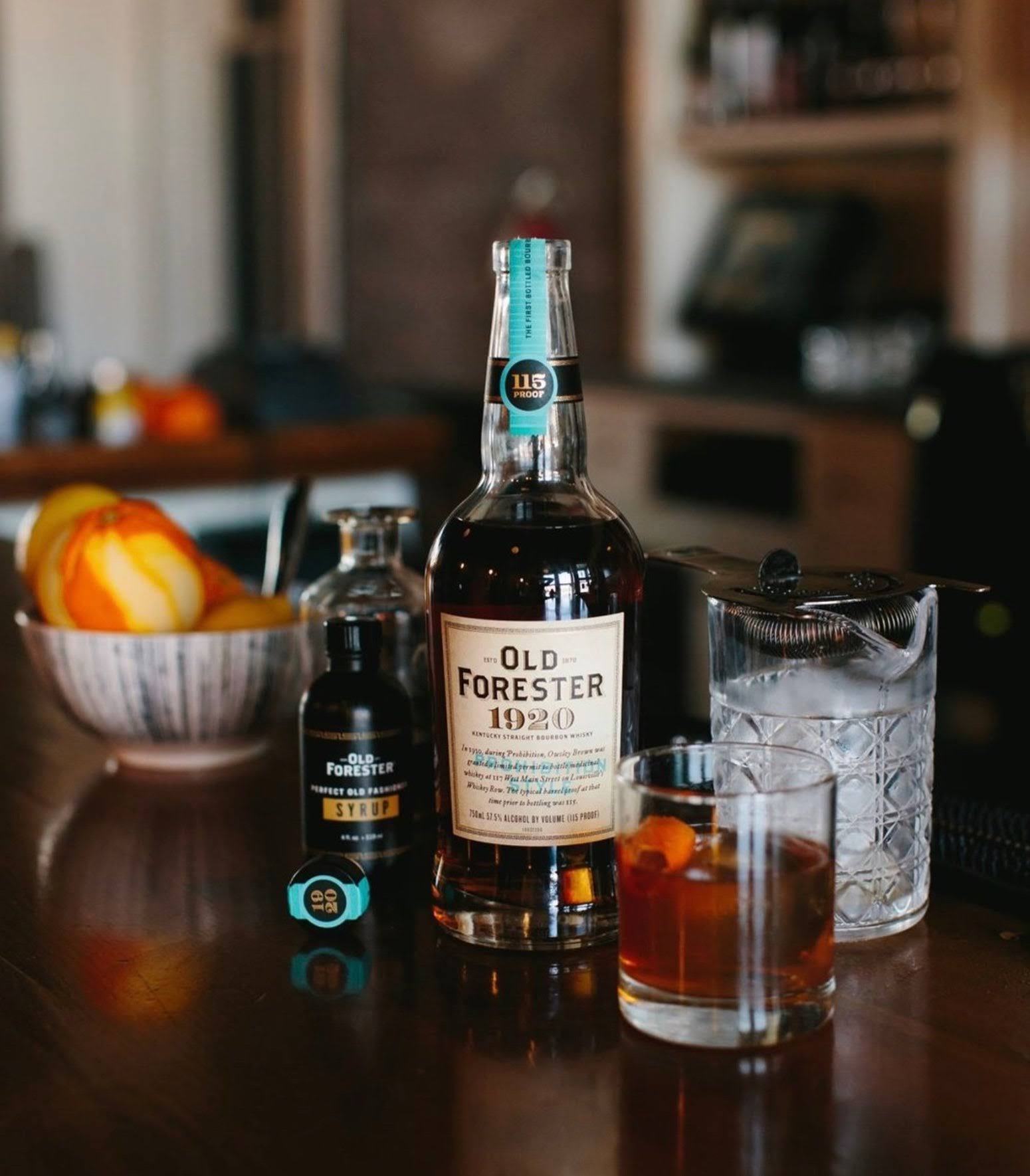 Old Forester Bourbon Whisky, Kentucky Straight, Prohibition Style - 750 RV_3TAOGYHN