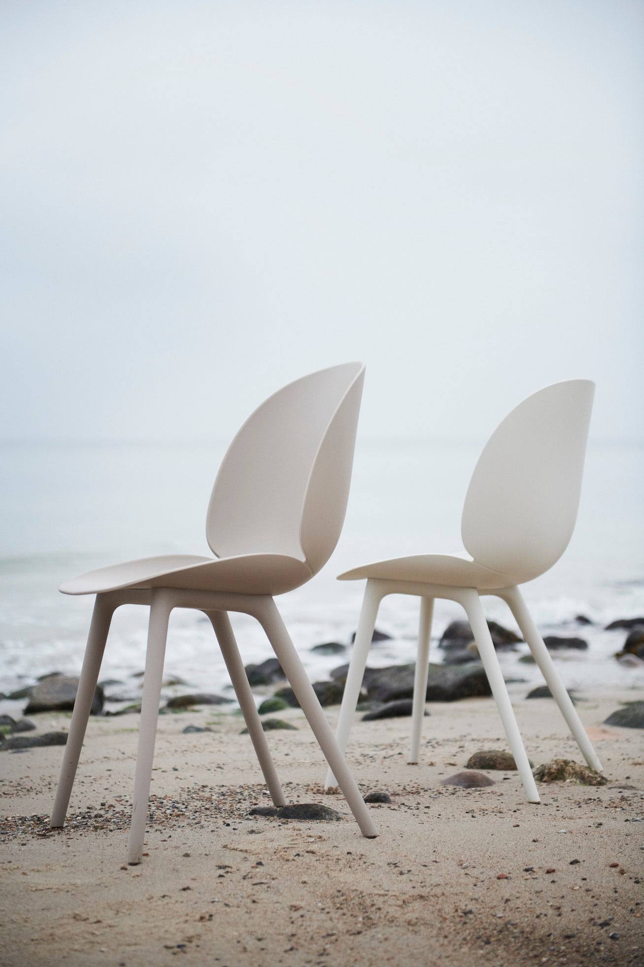 Beetle Chair Dining Chair Unupholstered New Beige Conic Base Black RF_ATG6ESRA