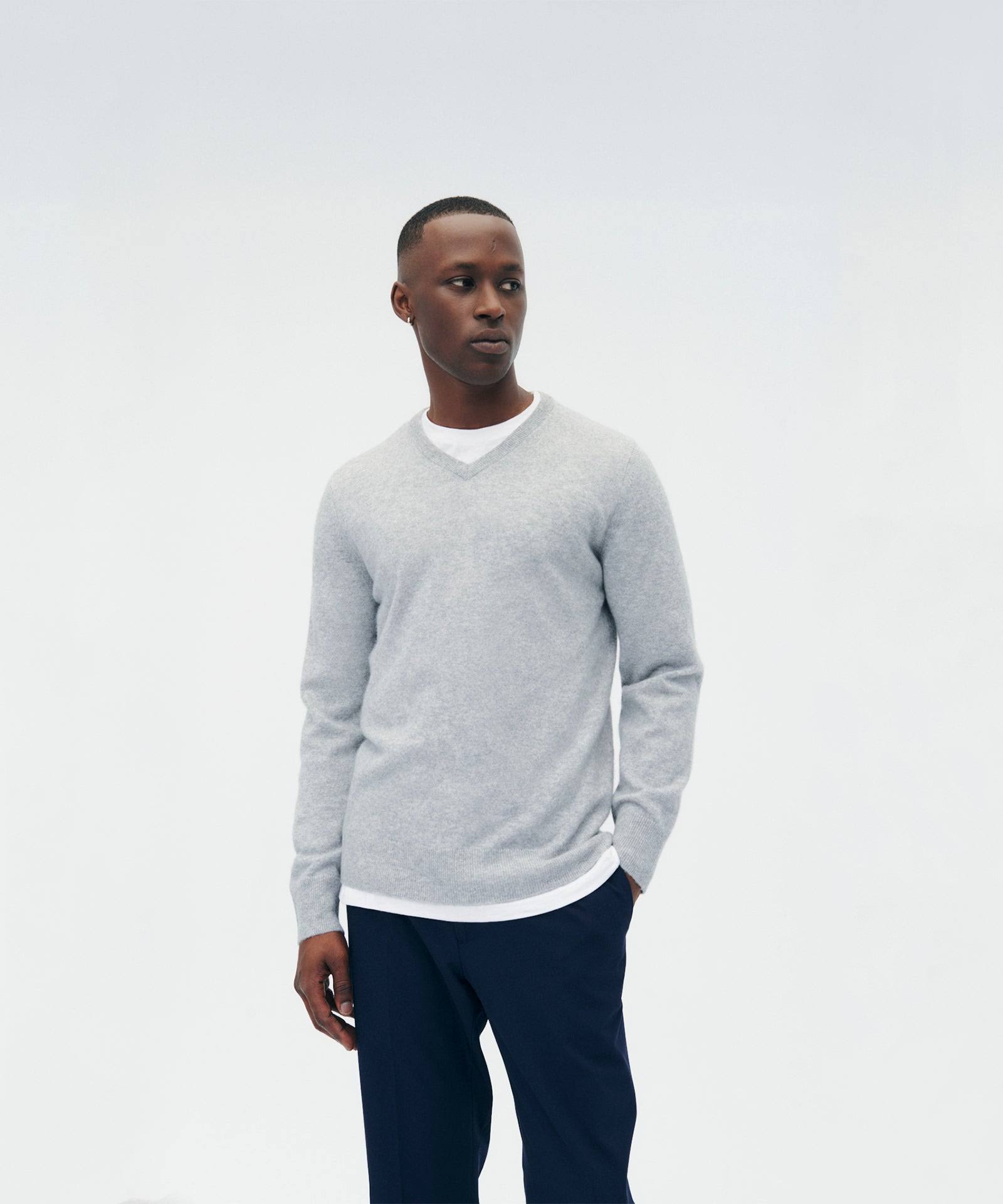Naadam The Original Cashmere V-Neck Sweater Men's In Cement, F8_VTARBFZ4